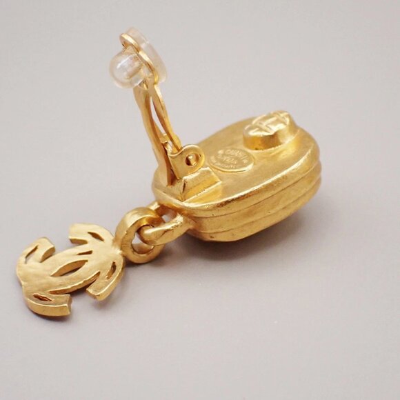 CHANEL CC Logo Drop Earrings 97A Clip-On GHW France Vintage 498-082025 - Picture 9 of 10